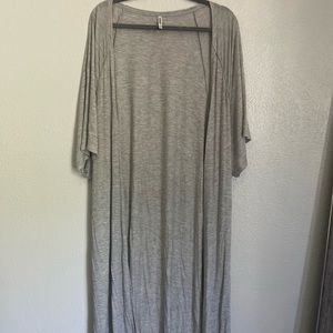 Gray, short sleeved, oversized cardigan